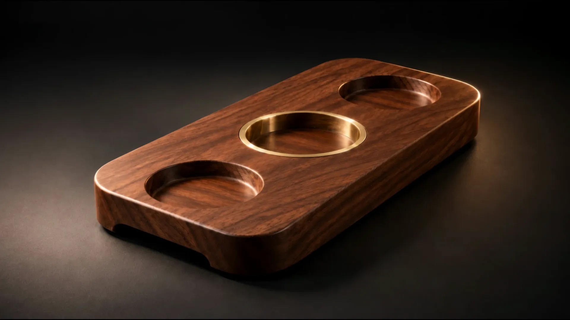 Linea, a walnut tray for two glasses and a bottle